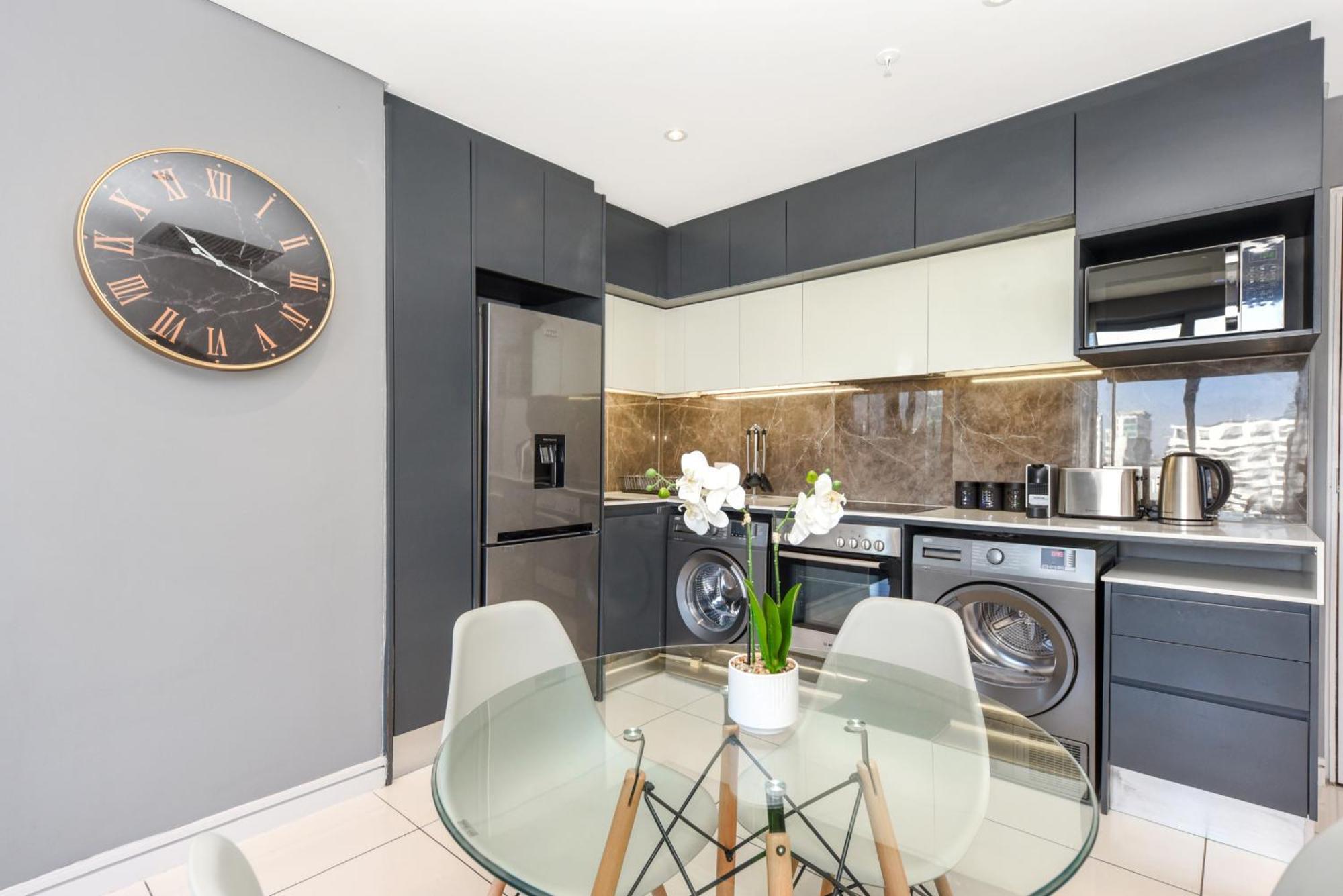 Chic In 5 Star Apartment Johannesburg