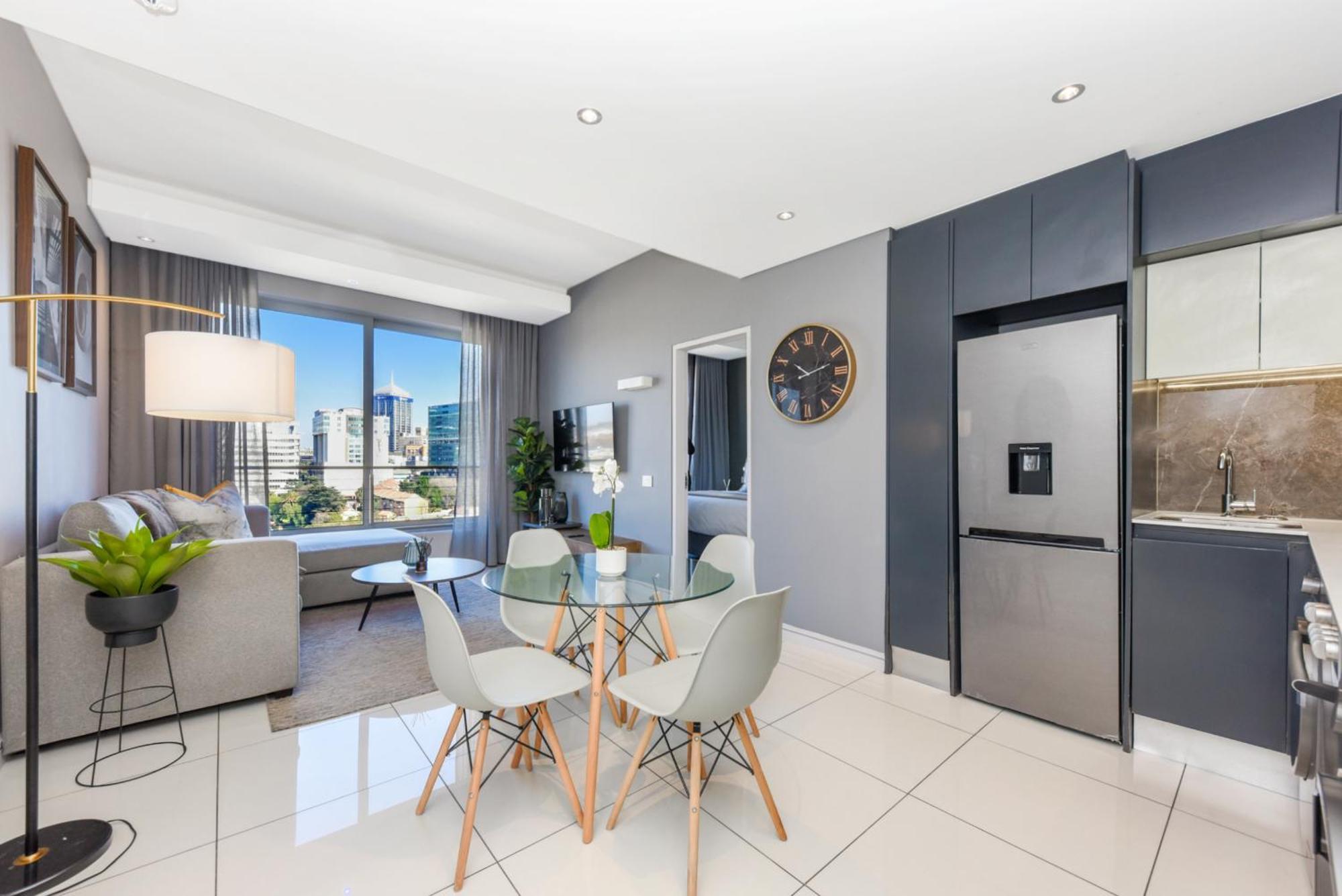 Chic In 5 Star Johannesburg